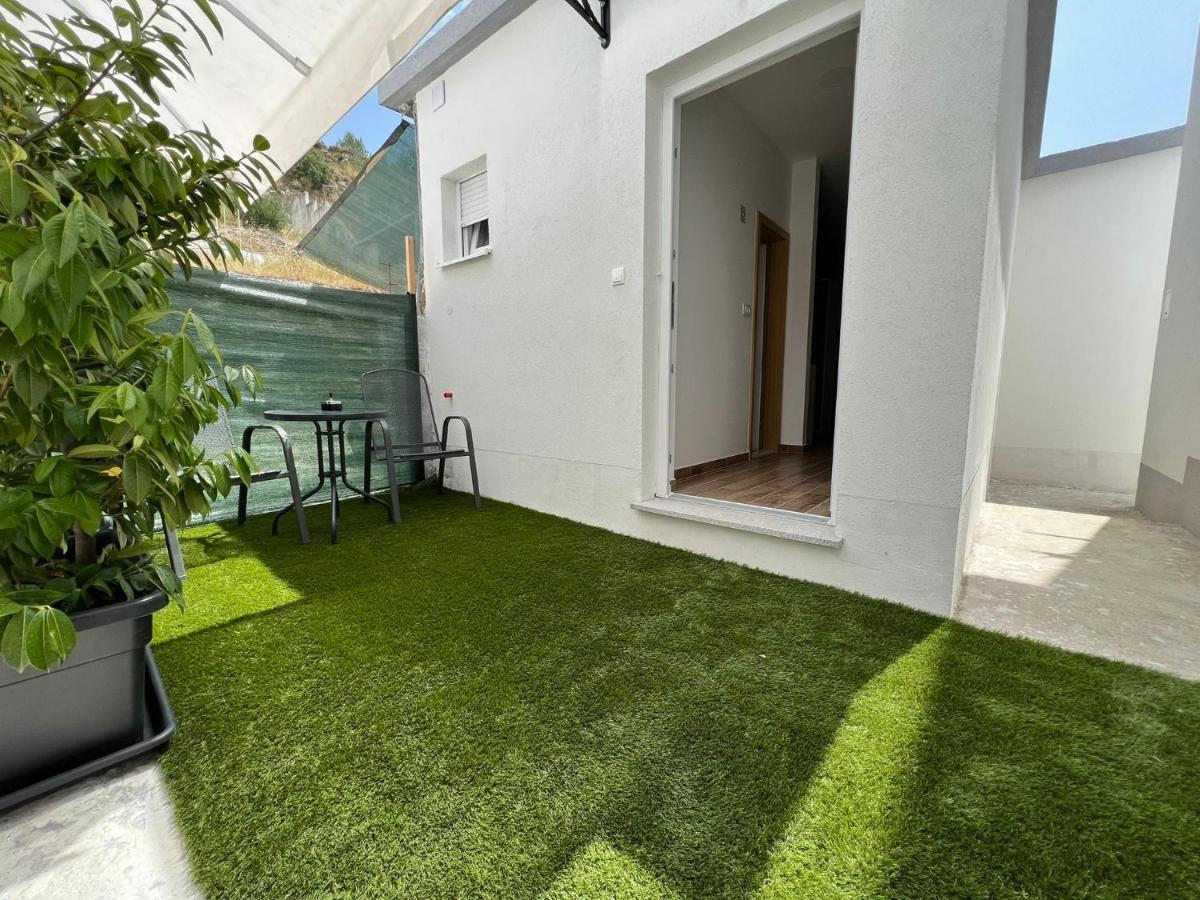 Apartman Solin 2, Parking Apartment Exterior photo